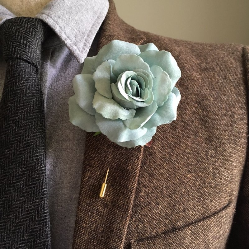 Arctic Blue Brooch/Lapel Pin/