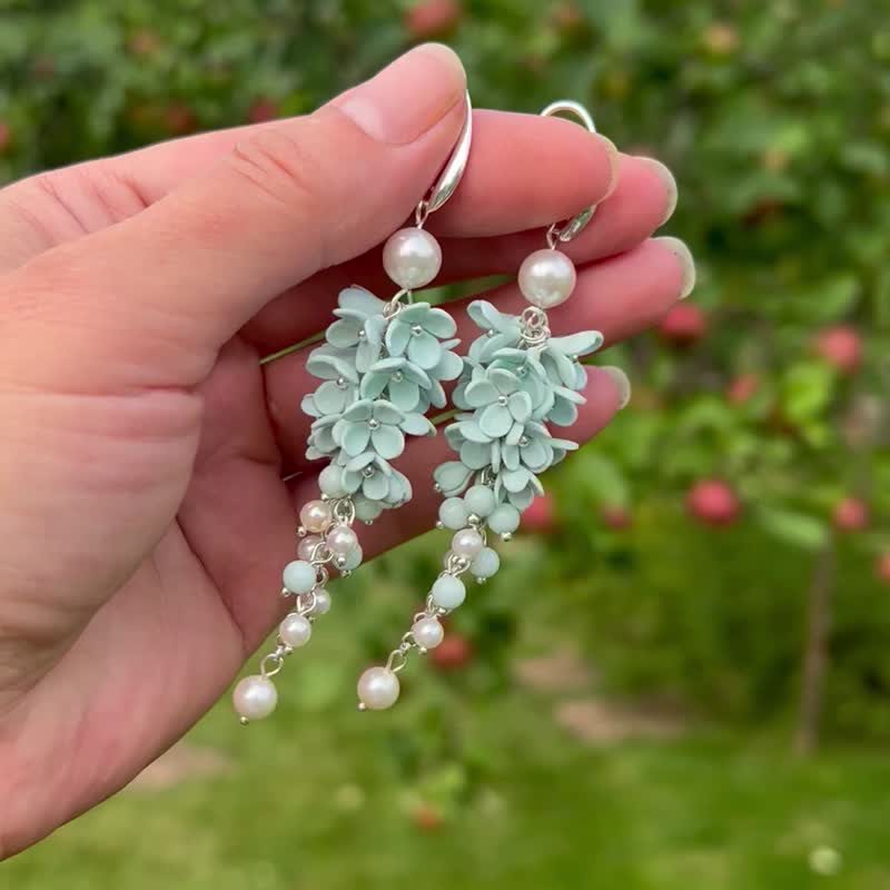 Handmade Dangle Earrings With Tiny Flowers Long Earrings Wedding Earrings - 耳环/耳夹 - 粘土 白色