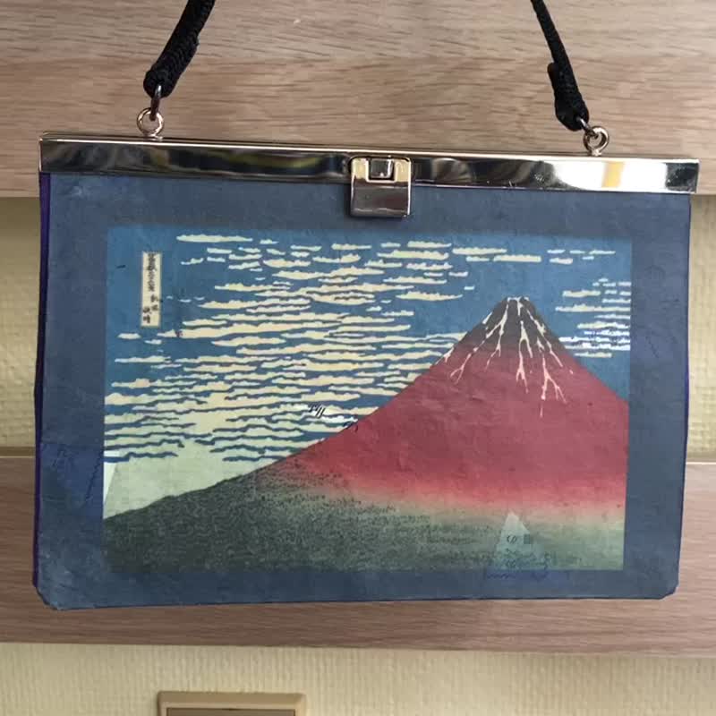 レトロ散歩にぴったりな赤富士柄おみくじ入手すき和紙ハンドバッグ - 侧背包/斜挎包 - 纸 蓝色