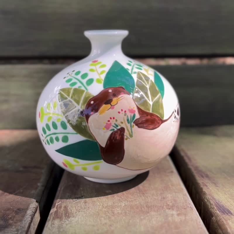 A Lu 水獭圆滚滚陶花瓶/礼物 原创手作手绘 仅此一件 - 花瓶/陶器 - 陶 多色
