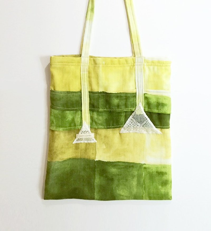 绿意盎然三角蕾丝水彩布袋 - 侧背包/斜挎包 - 其他材质 绿色