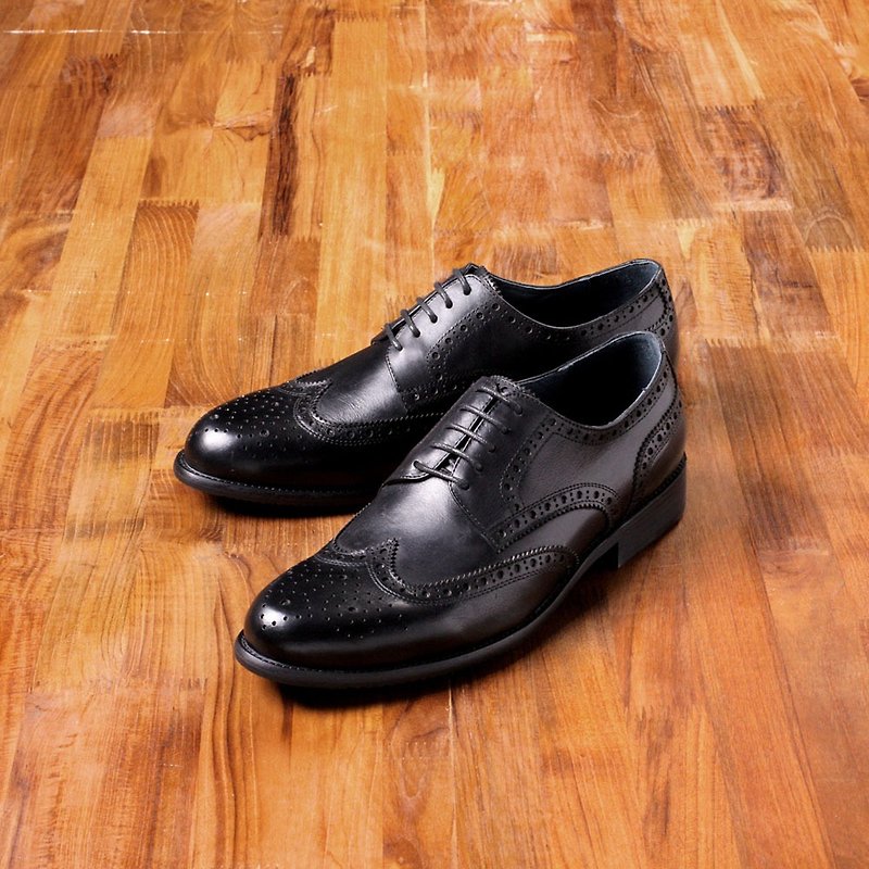 Vanger 优雅美型·手作立体擦色翼纹雕花德比鞋 Va205黑 - 男款皮鞋 - 真皮 黑色