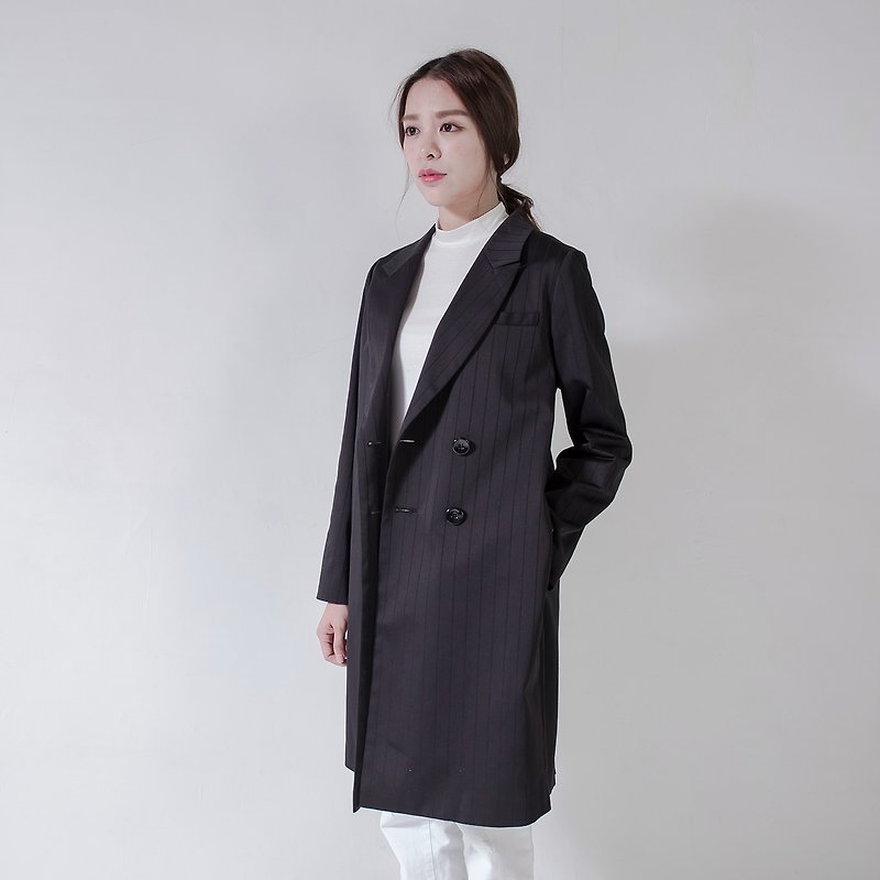 SUMI Suit 双排扣长版西装外套 _5AF202_黑直纹 - 女装西装外套/风衣 - 纸 黑色