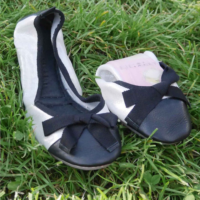 【优雅小舞曲】折叠芭蕾舞鞋_黑头银河白(仅余23号) - 芭蕾鞋/娃娃鞋 - 真皮 白色