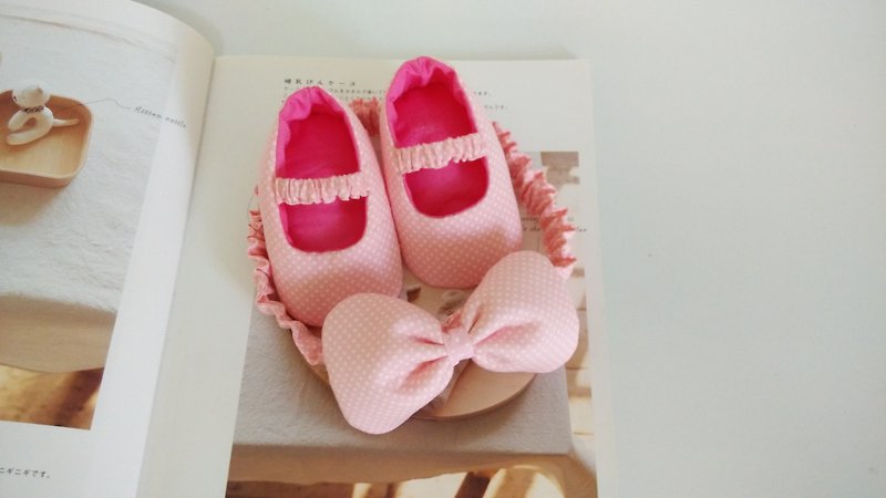 粉底水玉弥月礼物 婴儿鞋+婴儿发带 - 婴儿鞋 - 其他材质 粉红色
