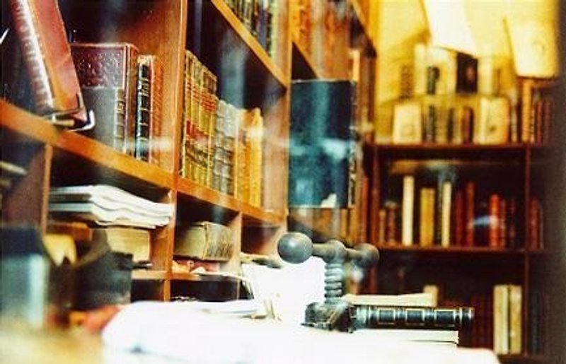卢昂古书店（旅行摄影） - 摄影集 - 纸 