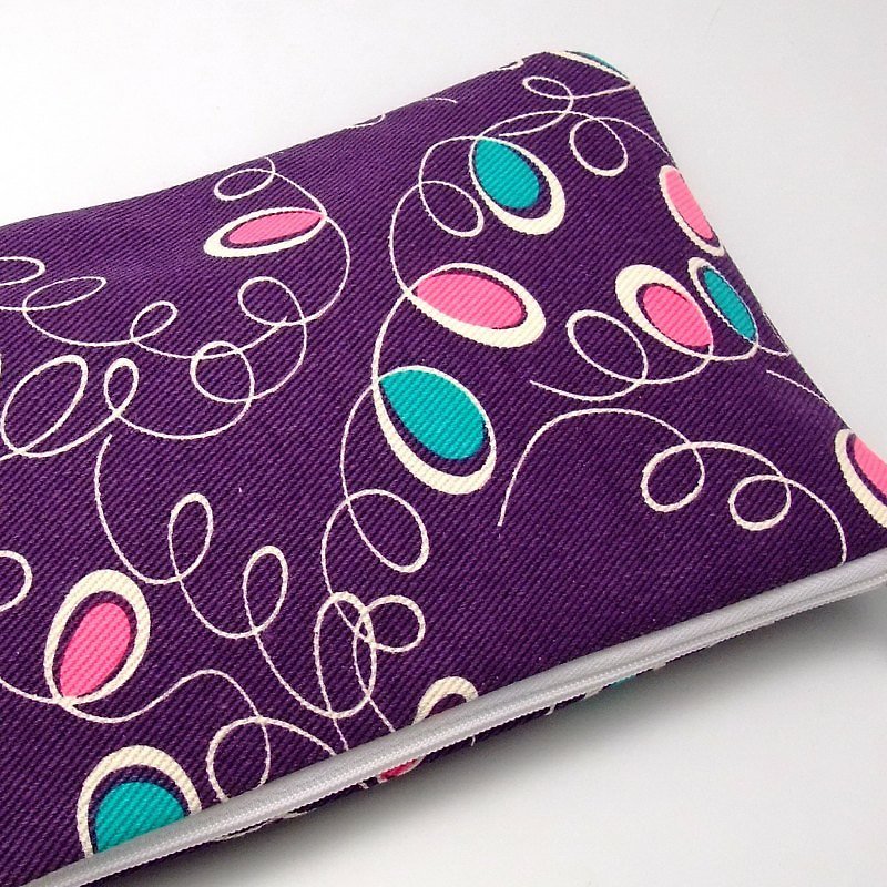 拉链收纳布包，化妆袋，笔袋，手拿包 (美丽的图案) (ZL-11) - 化妆包/杂物包 - 棉．麻 紫色