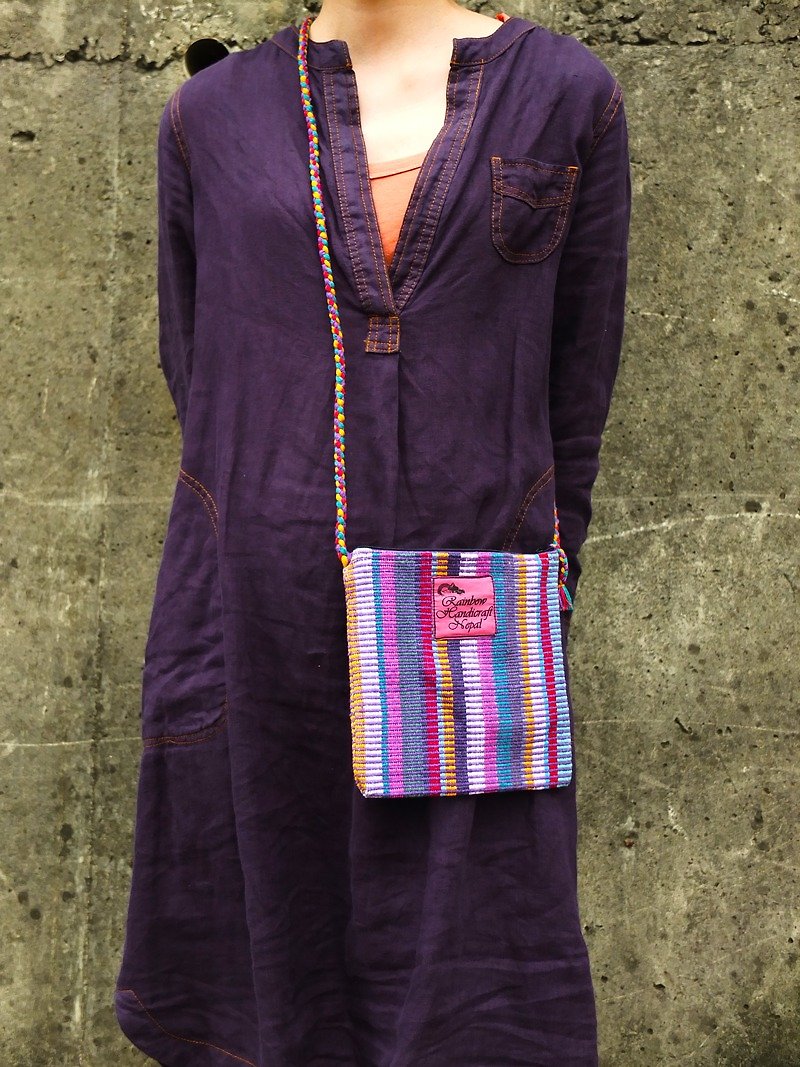 <全台独家手工编织>尼泊尔RHN侧背包／护照包／万用袋（粉紫彩纹） - 侧背包/斜挎包 - 其他材质 紫色