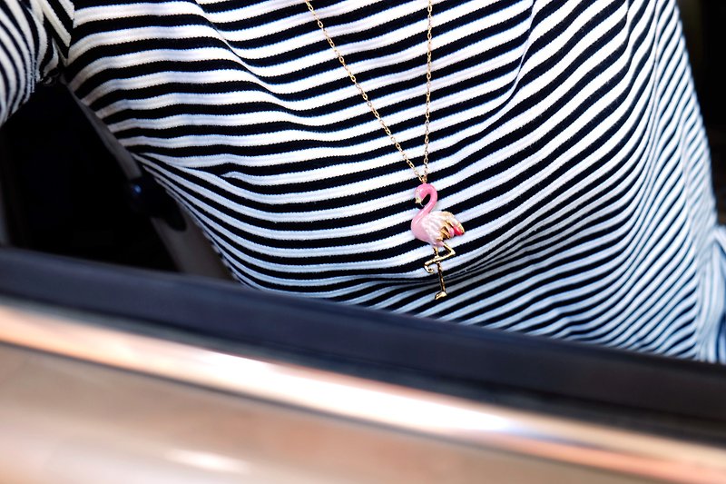 Flamingo Pendent Necklace, Handmade hi-quality enamel jewelry. - 项链 - 铜/黄铜 粉红色