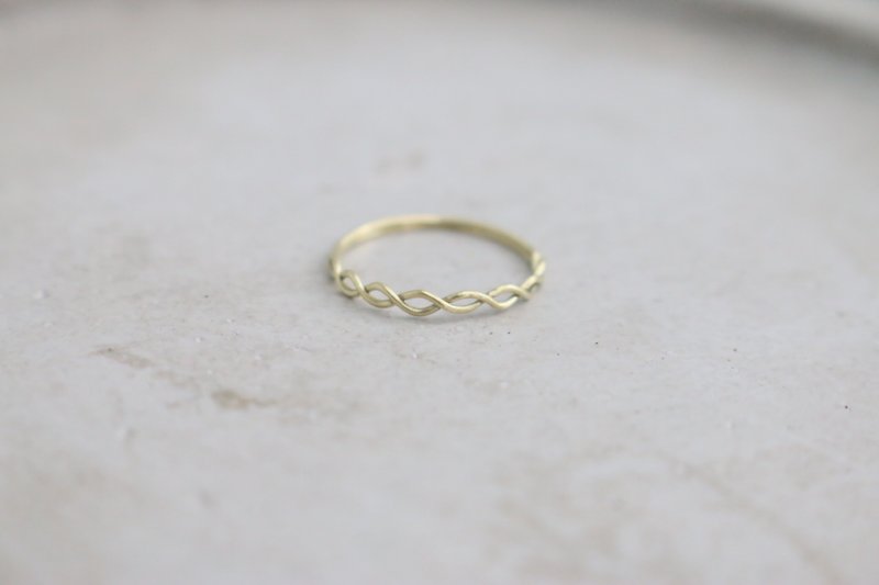 出清品 黄铜 戒指 (0279) 绕圈圈 - 戒指 - 铜/黄铜 金色