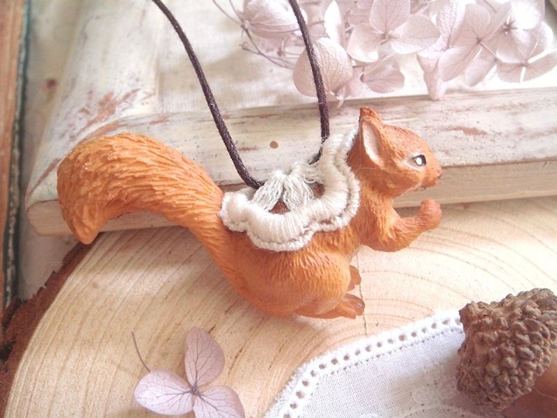 Garohands 森林系日本栗色松鼠手感中长链 A404 礼物 - 项链 - 其他材质 多色