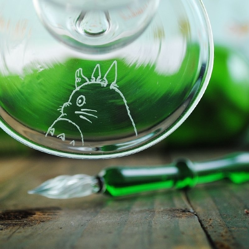 【MSA 玻璃笔】森林系龙猫猫来了 水晶艺术雕刻双色玻璃笔组(含图玻璃笔座) - 其他 - 玻璃 绿色