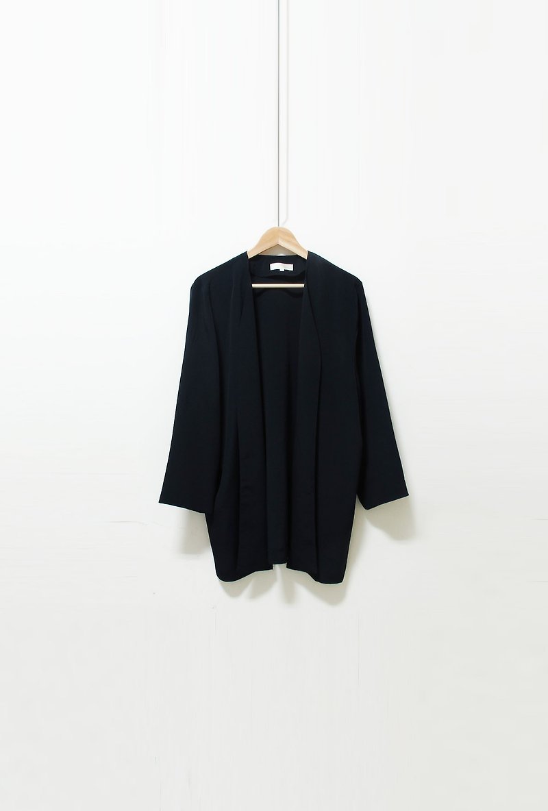 【Wahr】瑷元罩衫外套 - 女装休闲/机能外套 - 其他材质 黑色