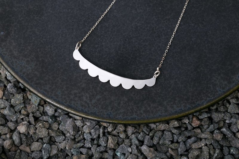 Misstache N.8 胡子小姐8号 手工 纯银项链 Silver Necklace - 颈链 - 其他金属 白色