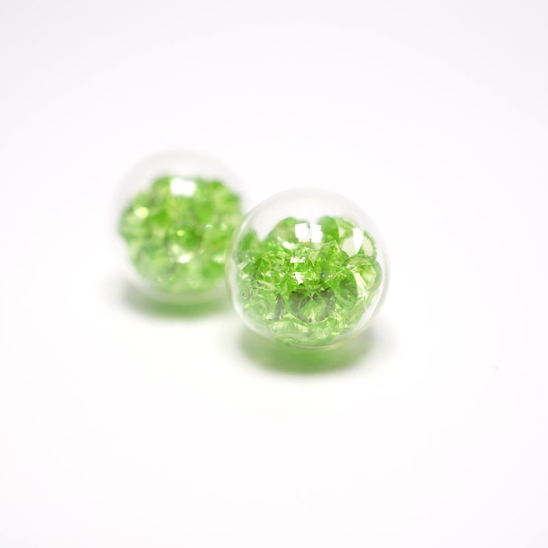 A Handmade 翠绿色水晶玻璃球耳环 - 耳环/耳夹 - 玻璃 