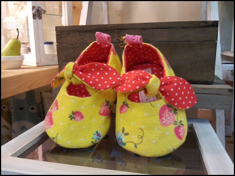 小草莓 宝宝学步鞋 （12cm） - 童装鞋 - 其他材质 黄色