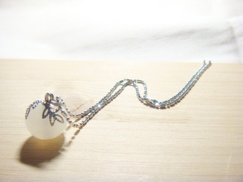 柚子林手工琉璃 - 小苹果系列 - 雪姬 - 琉璃项链 - 项链 - 玻璃 白色