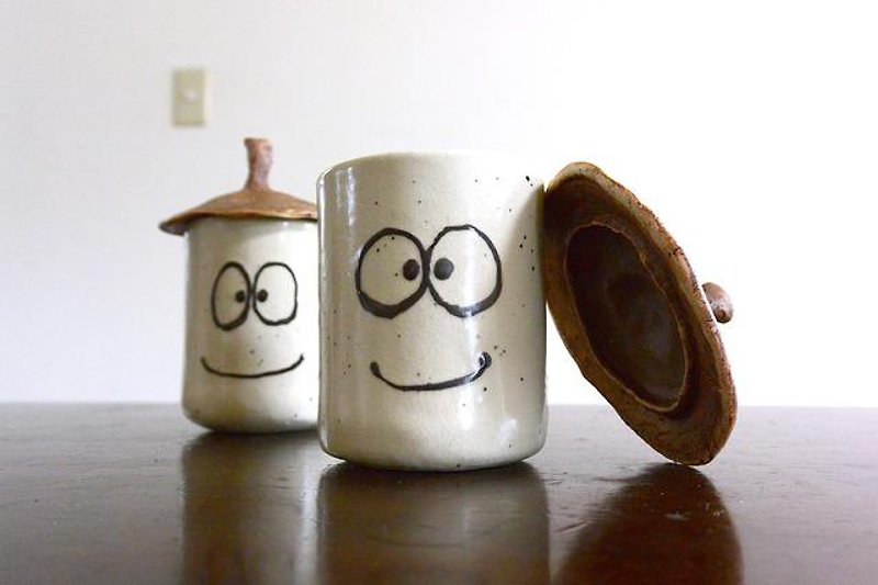 どんぐり帽子のお湯のみ#2（大）【蓋付きマグカップ】 - 咖啡杯/马克杯 - 其他材质 咖啡色