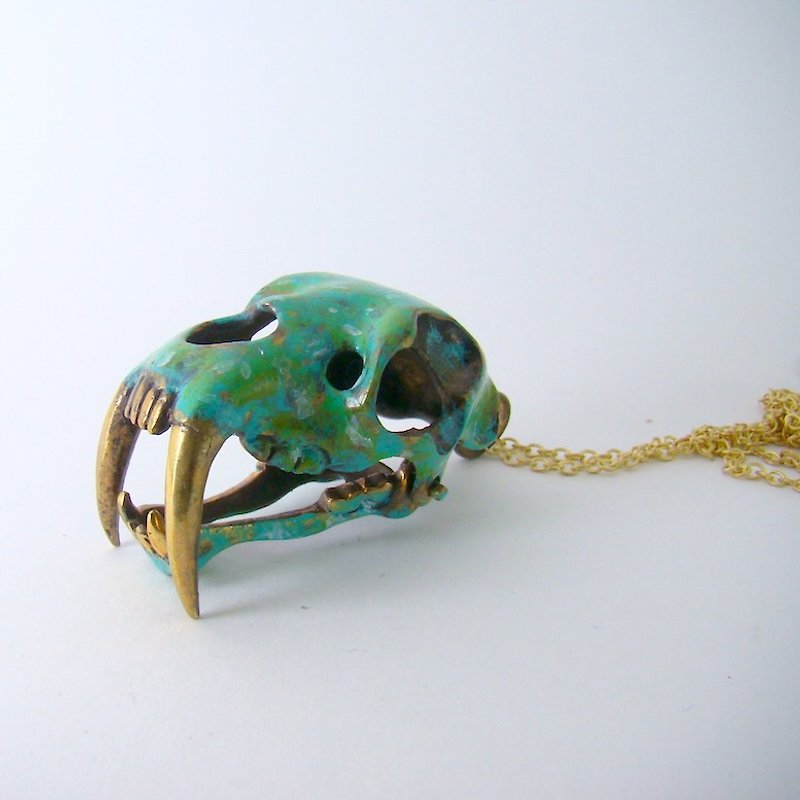 Realistic Saber tooth pendant in brass and Patina color ,Rocker jewelry ,Skull jewelry,Biker jewelry - 项链 - 其他金属 