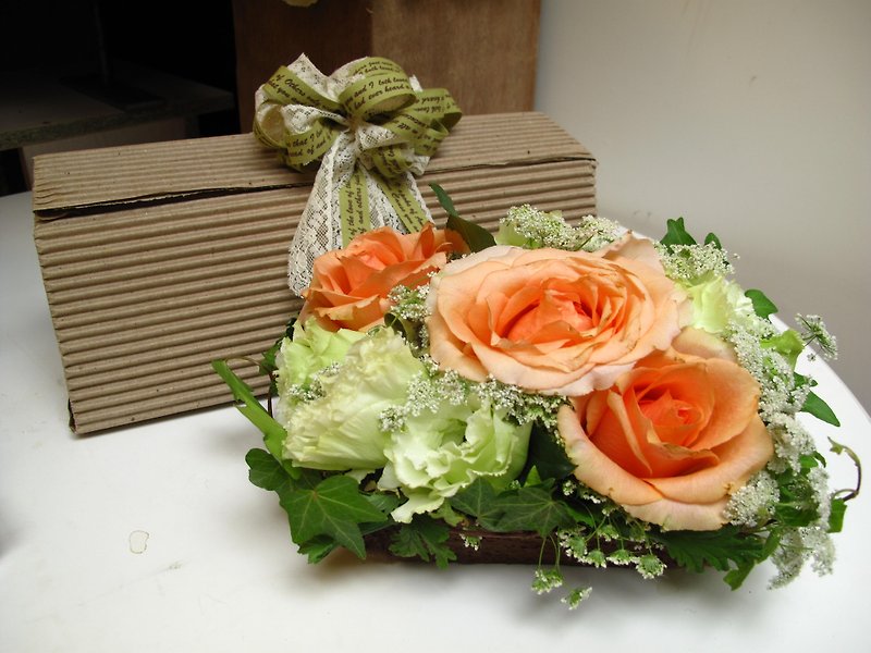 瓦楞蛋糕花盒 - 植栽/盆栽 - 植物．花 粉红色