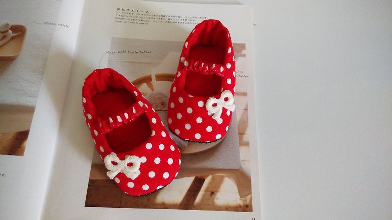 红底白点点生日礼物 婴儿鞋 13/14 - 婴儿鞋 - 其他材质 红色