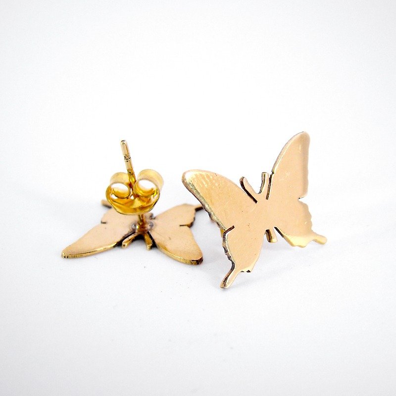 其他金属 耳环/耳夹 - Butterfly studs earrings in brass handmade by hand sawing