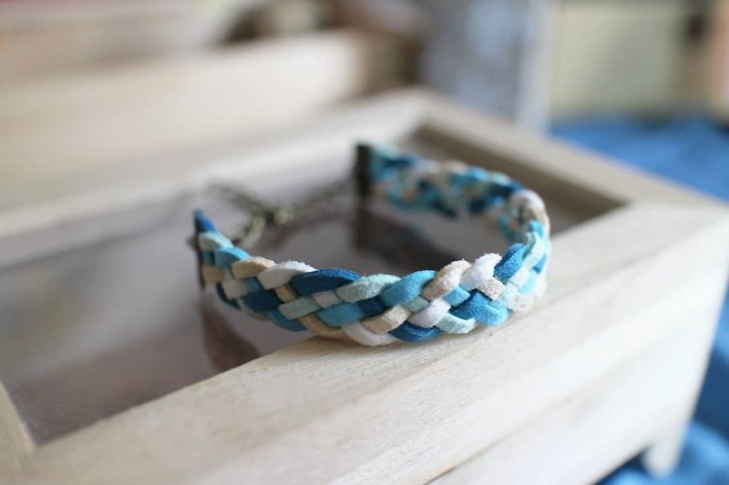 编织手环--韩国绒手环 【月牙湾】 - 手链/手环 - 真皮 蓝色