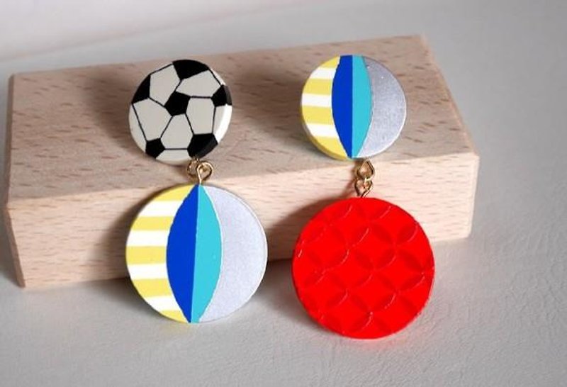 ボールゲーム　ピアス - 耳环/耳夹 - 塑料 红色