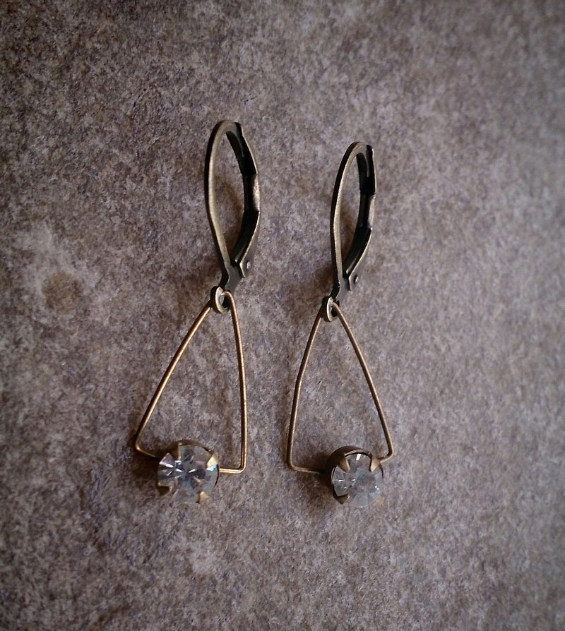 古董玻璃水晶三角垂坠耳环 - 耳环/耳夹 - 宝石 