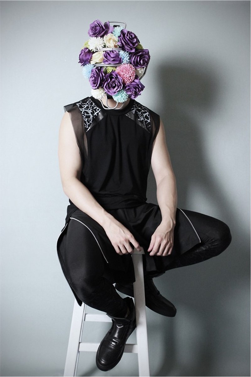 台湾 设计师品牌 男装 流行时尚 前卫印花 无袖黑色 圆领上衣 - 男装上衣/T 恤 - 其他材质 黑色