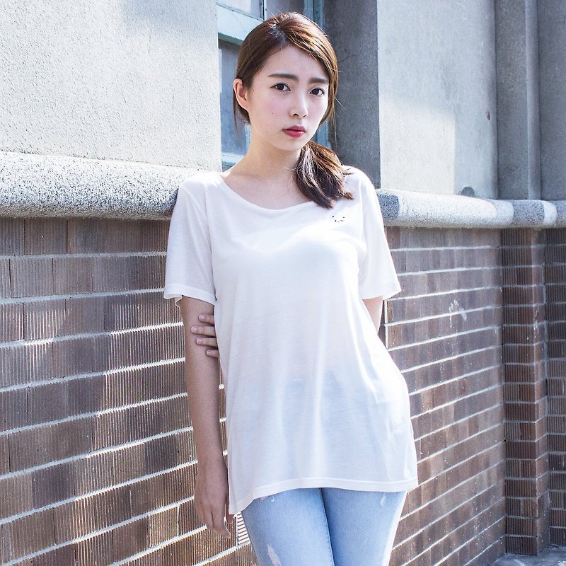 SU:MI said  Panda 熊猫电绣T-shirt_5SF002_白 - 女装 T 恤 - 棉．麻 白色