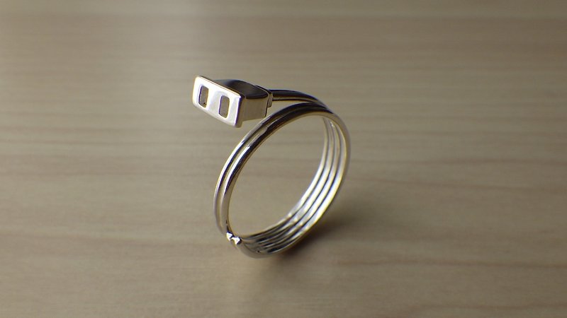 Outlet Ring - 戒指 - 其他金属 银色