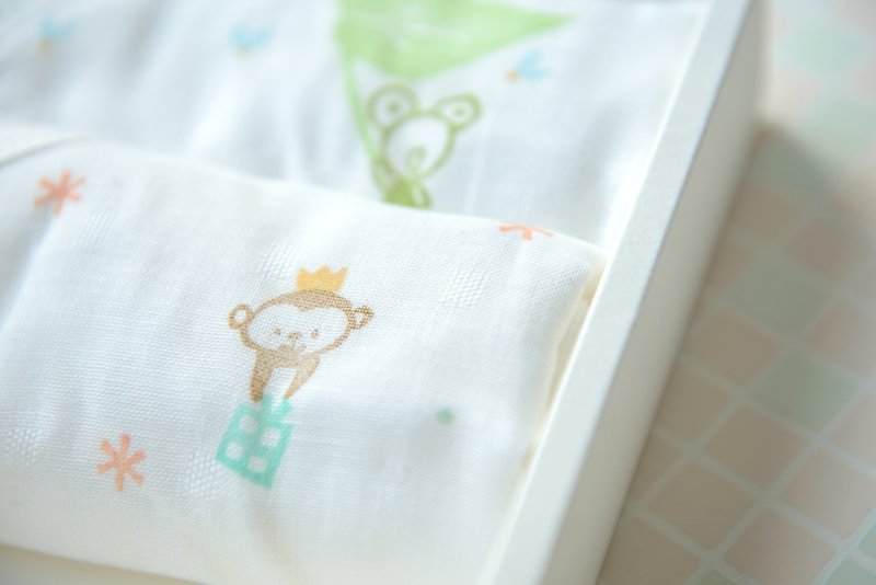 给宝宝的首选的100%纯棉纱布衣绣字礼盒 - 满月礼盒 - 棉．麻 多色