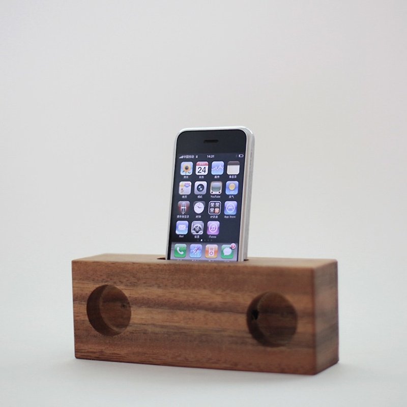 设计师 红木木 iphone loud speaker 创意音响 - 扩音器/喇叭 - 其他材质 咖啡色