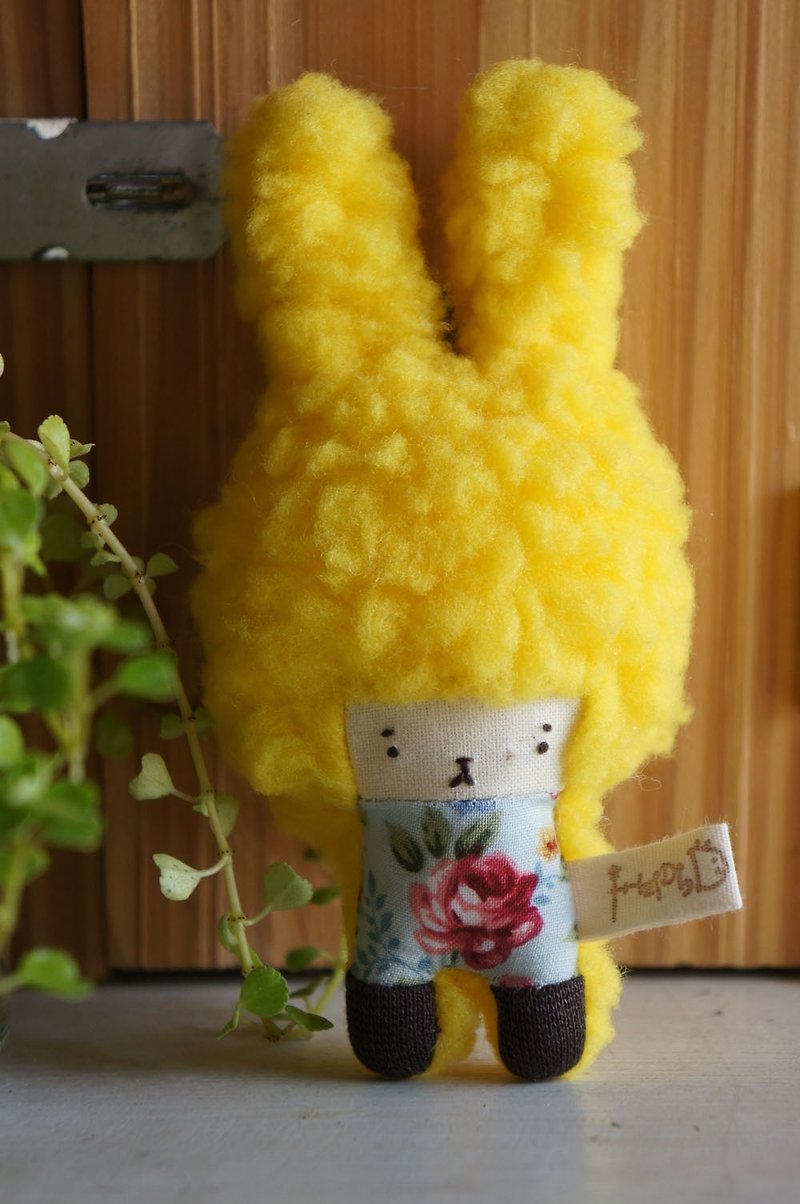 朵儿小兔-太阳蓝天玫瑰王子 - 吊饰 - 其他材质 黄色
