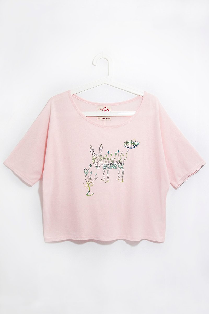 女装手感短版上衣 / T-shirt - 非洲草原斑马 (  粉红 ) - 女装上衣 - 棉．麻 粉红色