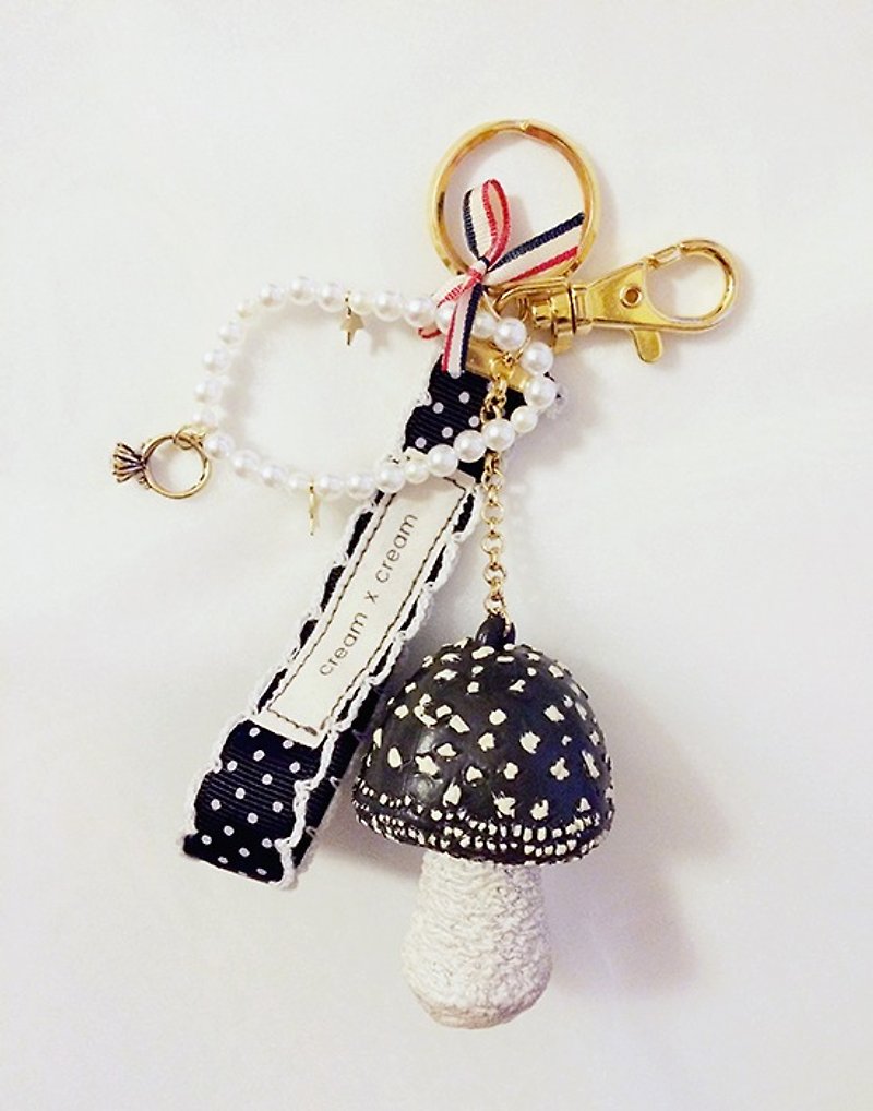 黑色香菇珍珠钥使圈 - 钥匙链/钥匙包 - 硅胶 黑色