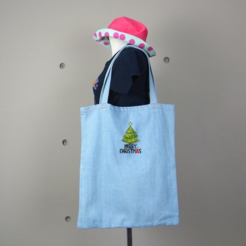 kuroi-T Design 圣诞特辑 单宁牛仔肩背包 Christmas Tree 深蓝 浅蓝 - 侧背包/斜挎包 - 其他材质 蓝色