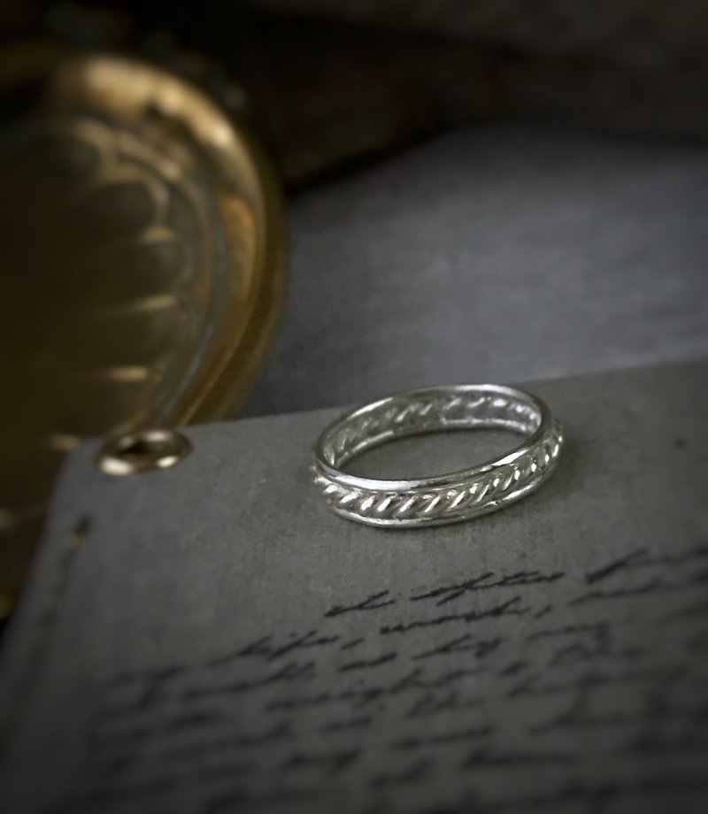 小维多利亚的浪漫 纯银戒指 手工 古典 精致手感 - 戒指 - 其他金属 灰色