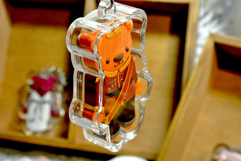 Dumpy Bear 纸雕小熊吊饰NO.1 - 钥匙链/钥匙包 - 纸 橘色
