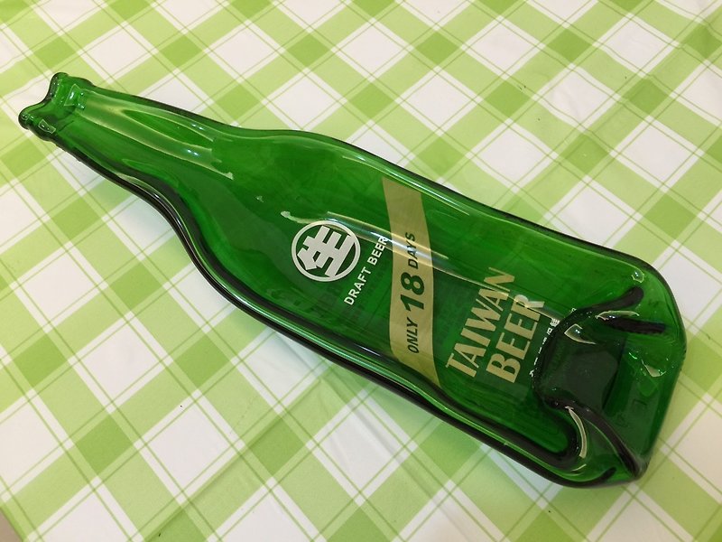 18天台湾生啤酒 盛盘 （深盘） - 浅碟/小碟子 - 玻璃 绿色