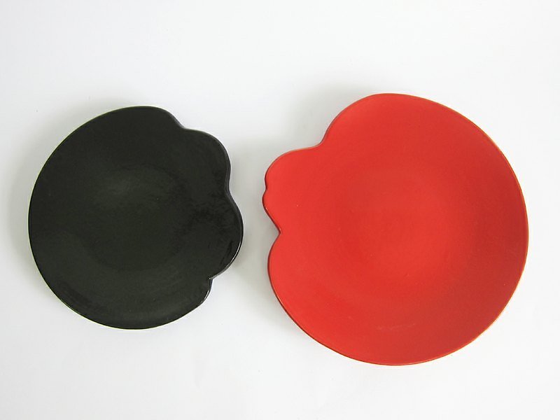 红花盘 黑花盘 - 浅碟/小碟子 - 其他材质 红色