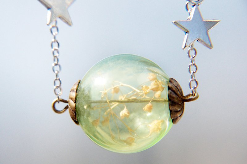 情人节礼物 / 森林女孩 / 法式透明感玻璃球花朵项链 - 绿光满天星森林 - 项链 - 玻璃 绿色