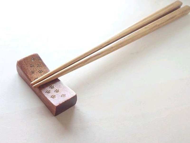 肉球足跡 箸置き　長方形　Gift wrapping Christmas Gift - 筷子/筷架 - 木头 咖啡色