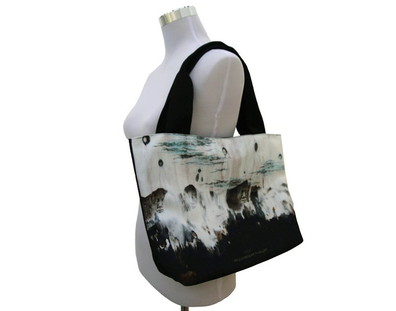 黑白艺术家数码打印环保袋系列-Stood - 侧背包/斜挎包 - 棉．麻 白色