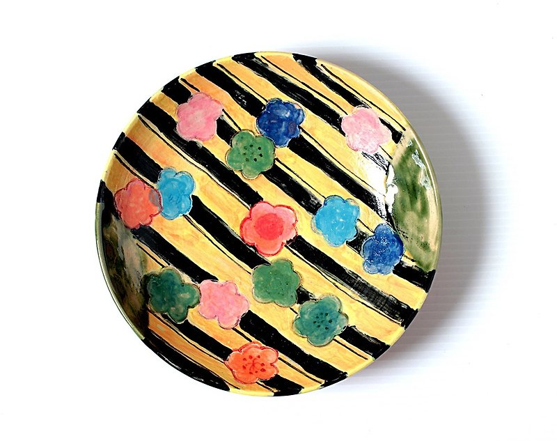 梅花と黒い縞模様の色絵皿 - 浅碟/小碟子 - 其他材质 黄色