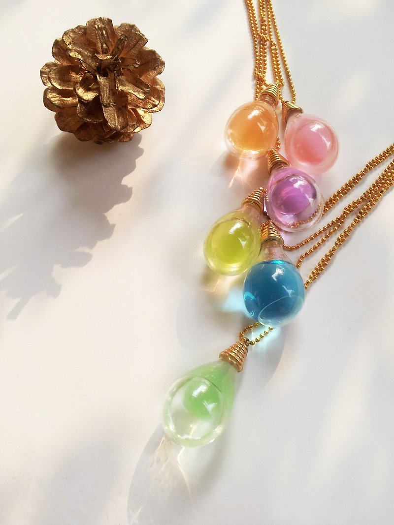 玻璃项链【爱迪生】-XIAO ◆收藏季节系列 礼物 玻璃 手工 特别 情人节 彩色 透光 - 项链 - 玻璃 多色