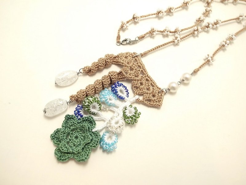 手工蕾丝饰品(爱尔兰蕾丝项链---檐下的植栽 1-a) - 项链 - 棉．麻 多色