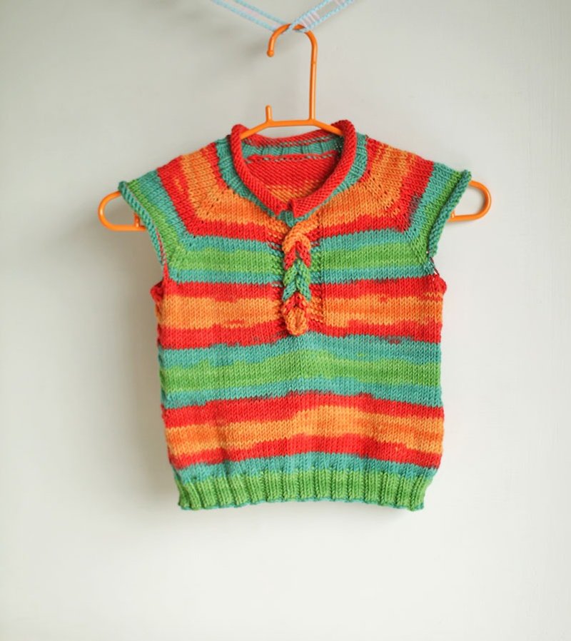 水彩手绘风格美丽诺羊毛手工编织儿童背心(橘绿条纹) - 童装上衣 - 羊毛 多色