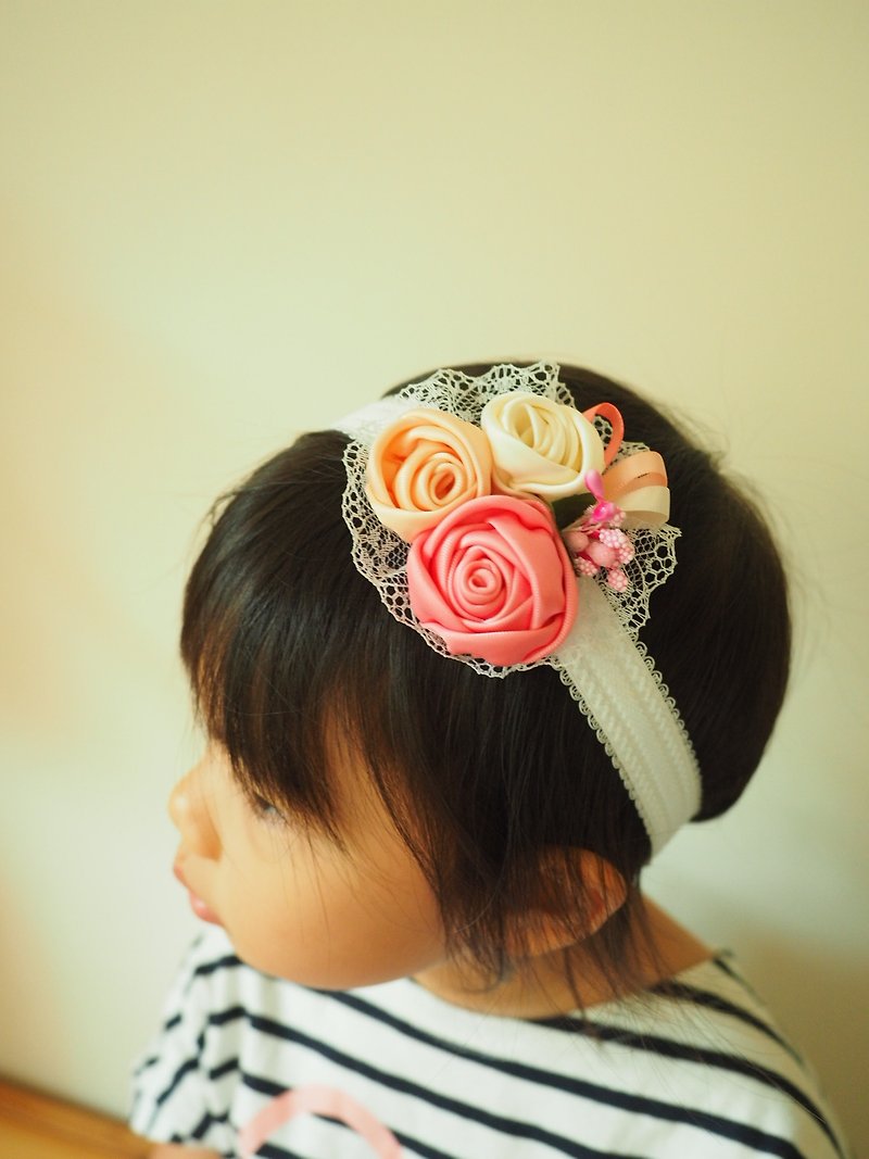 手作婴儿女童粉红玫瑰花发带 适合百日宴弥月拍摄 - 婴儿帽/发带 - 棉．麻 粉红色